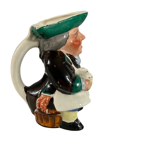 Vintage Toby Mug Pitcher Made in Occupied Japan Hand-Painted Ceramic 5” Tall - Picture 4 of 12